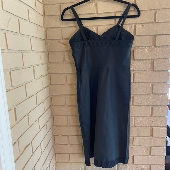 Vintage 1950s Slip Dress Black Lace Eyelet Barbizon Pinup lingerie Size 13 - Picture 6 of 10